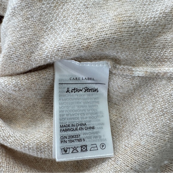 & Other Stories Fitted Jacquard Knit Sweater Top - Picture 9 of 10